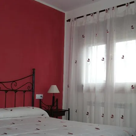Apartamentos Arcos De Solana Vilas del Turbon Exterior foto